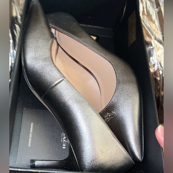 New COACH Orla Metallic Leather Pump size 9 new - Picture 2 of 2